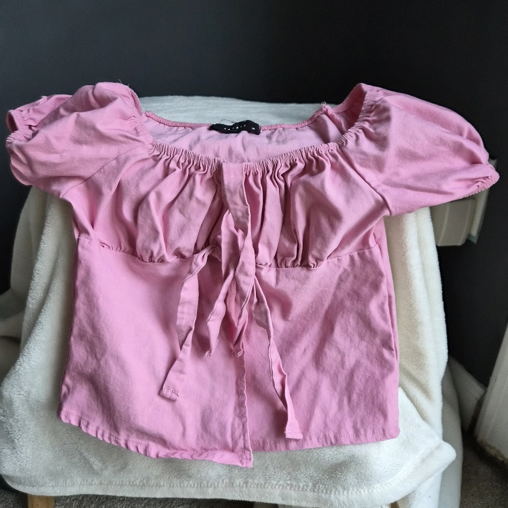 ​21 SAINTS Pink Puff Sleeve Tie-Front Peasant Top‎ - Size Medium